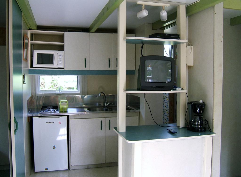 Holiday Home La Caverne Des Hirondelles Saint-Joseph Bagian luar foto