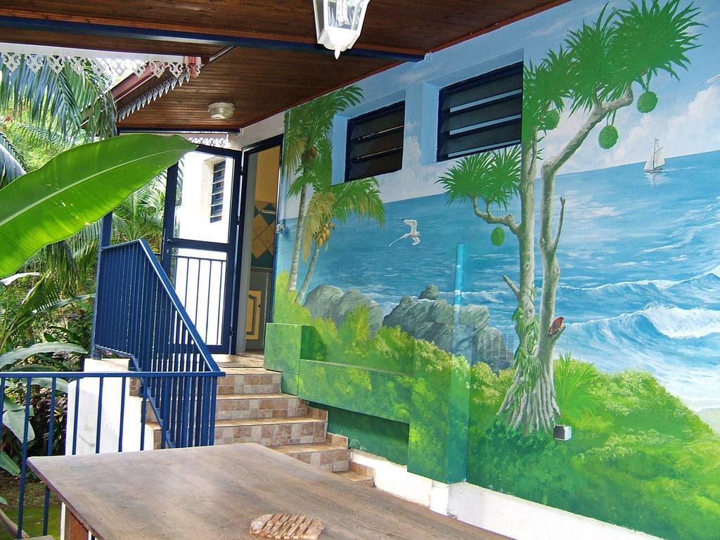 Holiday Home La Caverne Des Hirondelles Saint-Joseph Bagian luar foto